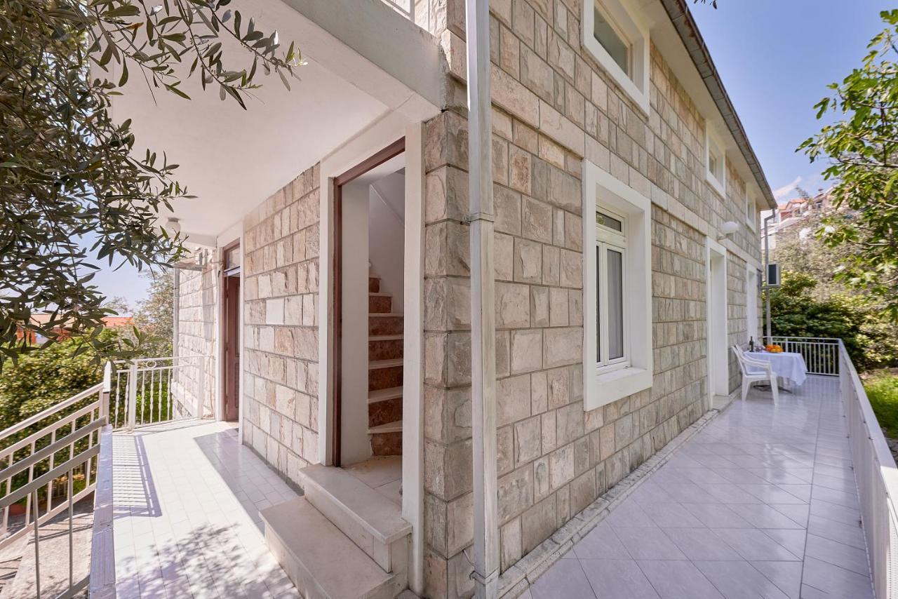 Apartmani Kuca U Maslinama Ilha Ilha Sveti Stefan Exterior foto