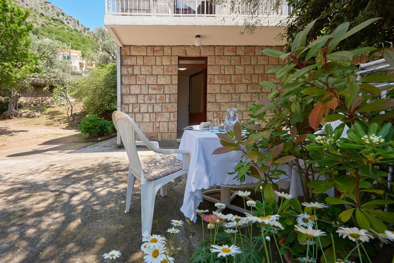 Apartmani Kuca U Maslinama Ilha Ilha Sveti Stefan Exterior foto