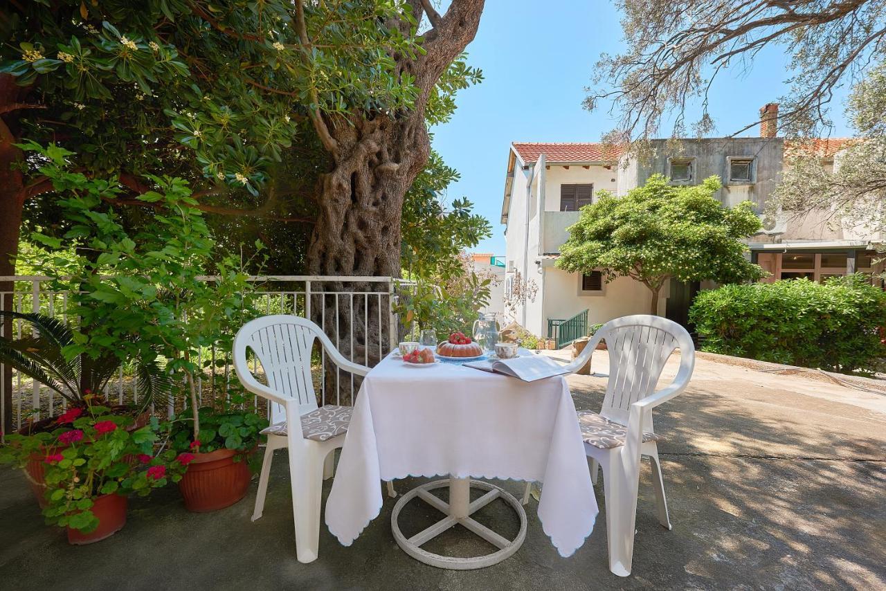 Apartmani Kuca U Maslinama Ilha Ilha Sveti Stefan Exterior foto