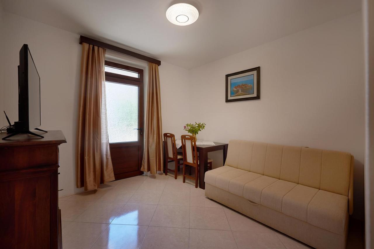 Apartmani Kuca U Maslinama Ilha Ilha Sveti Stefan Exterior foto