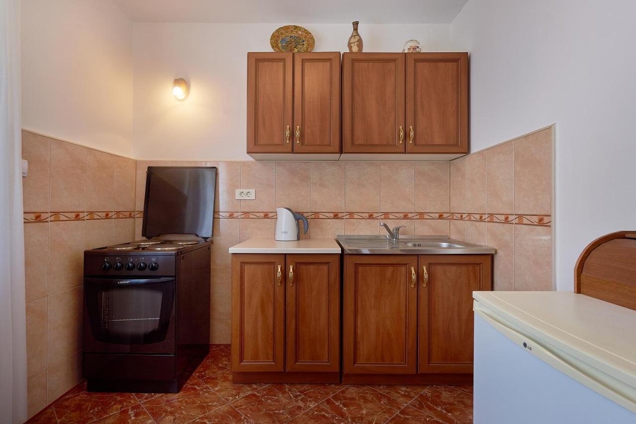 Apartmani Kuca U Maslinama Ilha Ilha Sveti Stefan Exterior foto